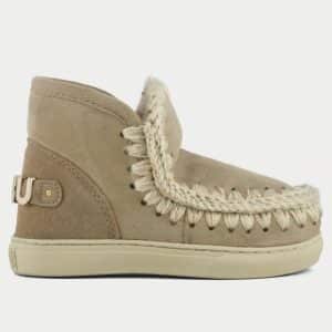 Botín Mou con Letras Doradas.